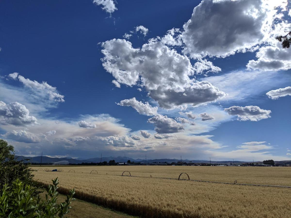 Epic Sunsets In Bozeman - Wonderful View Villa Exterior photo